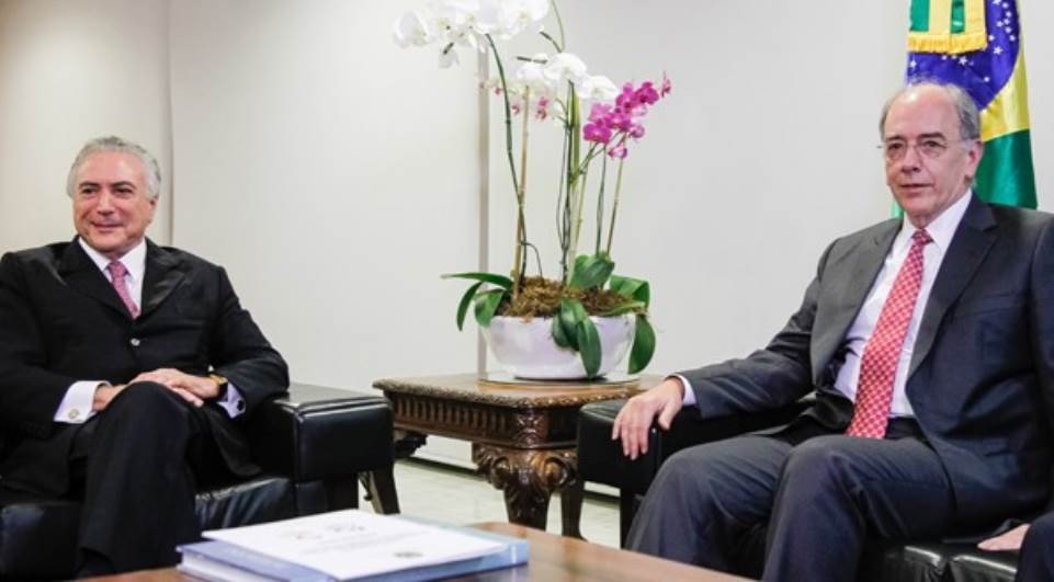 Pedro Parente pede demissão da presidência da Petrobras