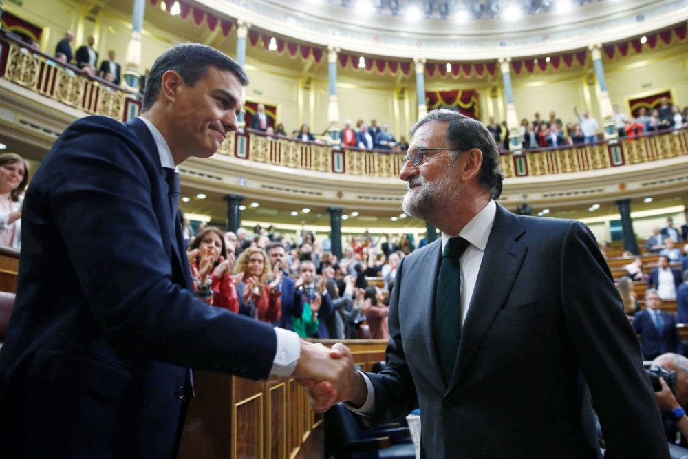 Mariano Rajoy é destituído e Pedro Sánchez é novo premiê da Espanha