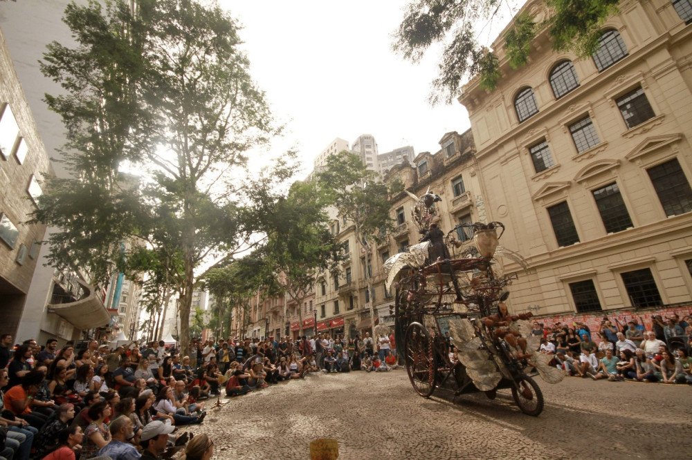 É hoje: Oficina gratuita no Mercado Cultural