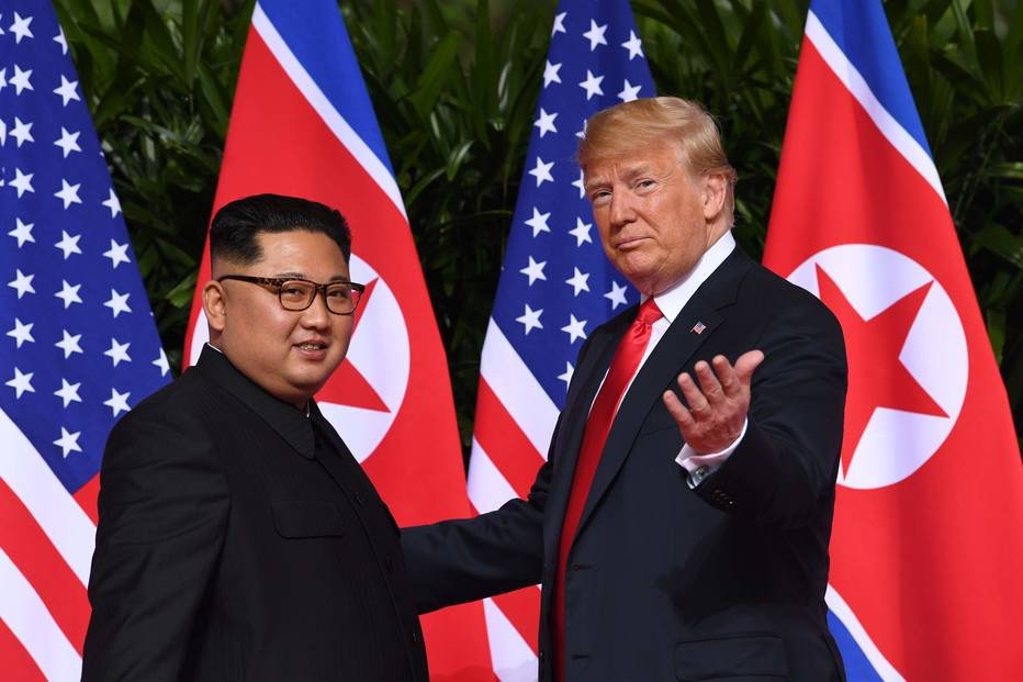 Kim Jong-un se compromete com o fim das armas nucleares em encontro com Trump em Singapura
