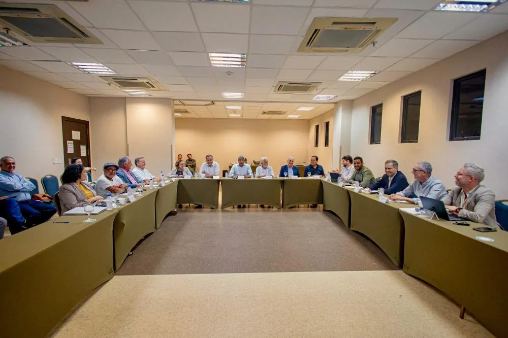 Jerônimo reúne conselho político e faz balanço do Programa de Governo Participativo