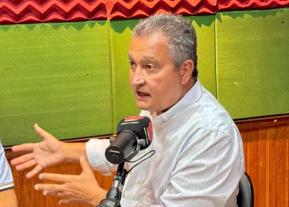 Rui critica ACM Neto por exaltar ex-prefeito preso pela PF como referência em segurança pública