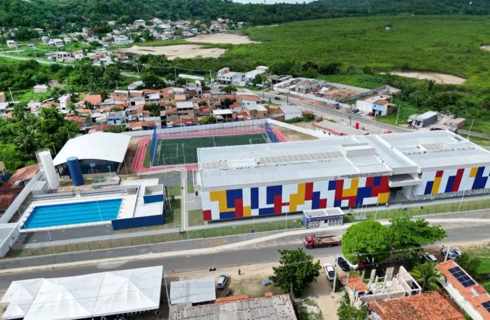 Roma ataca na Bahia política educacional adotada por governadores aliados