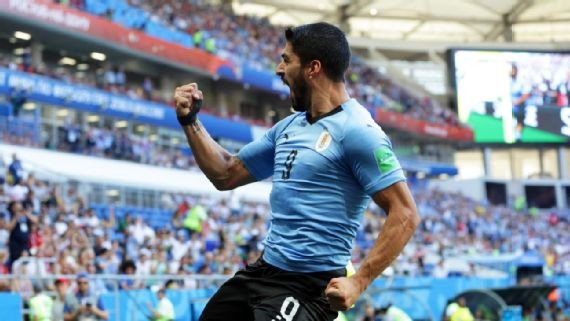 Uruguai vence com gol 'lendário' de Luis Suárez em seu 100º jogo e já se classifica às oitavas da Copa