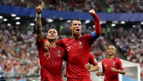 Ronaldo perde pênalti, Portugal sofre para empatar com Irã e se classifica