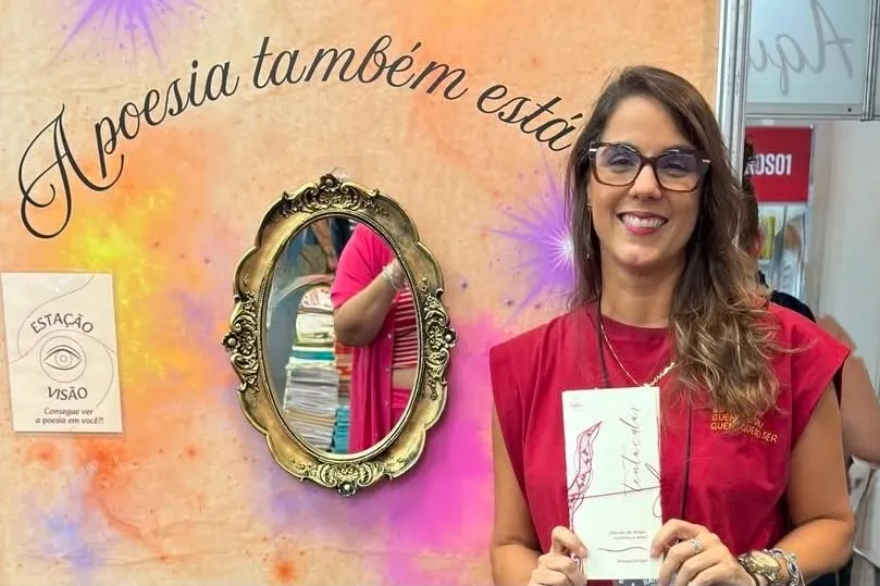 Renata Ettinger apresenta pré-lançamento de “Tentacular” durante a Flipelô 2026