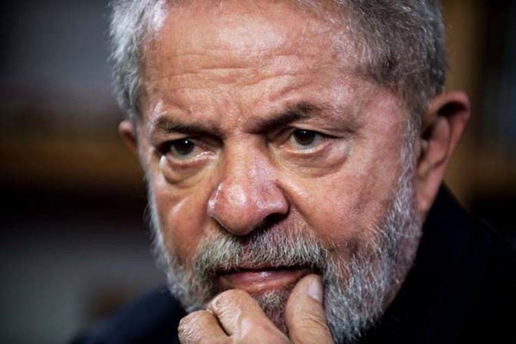 Depois de um dia inteiro de indecisão Presidente do TRF4 mantém Lula preso