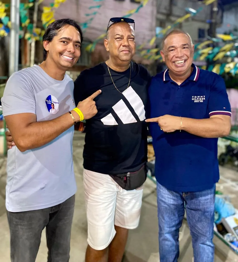 Candidato a deputado estadual Dr. Pitágoras participa de festa do dia pais em Salvador ao lado do Vereador e candidato a deputado federal Sandro Bahiense