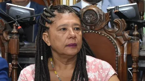 “Indiciamento do “Rei do Lixo” respinga em ACM Neto e Bruno Reis e escancara “máfia do lixo”, diz Marta Rodrigues