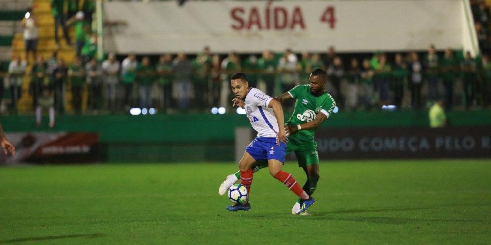 Chapecoense e Bahia empatam em 1 a 1 na Arena Condá