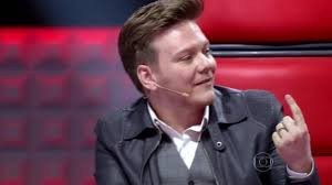 Michel Teló quase sofre acidente aéreo a caminho das gravações do The Voice Brasil