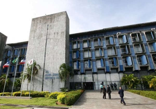 TCM aprova retirada dos terceirizados do índice de pessoal