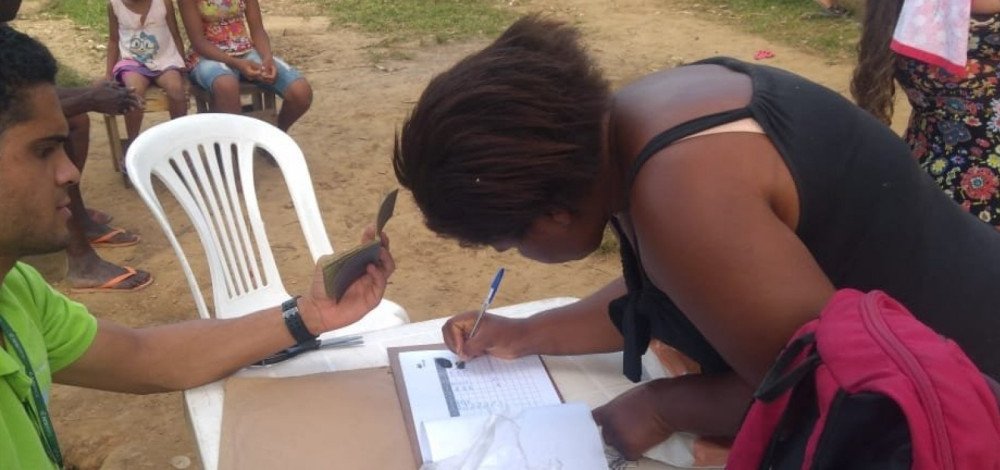 Coelba regulariza energia de 30 famílias no Distrito de Passagem dos Teixeiras, em Candeias