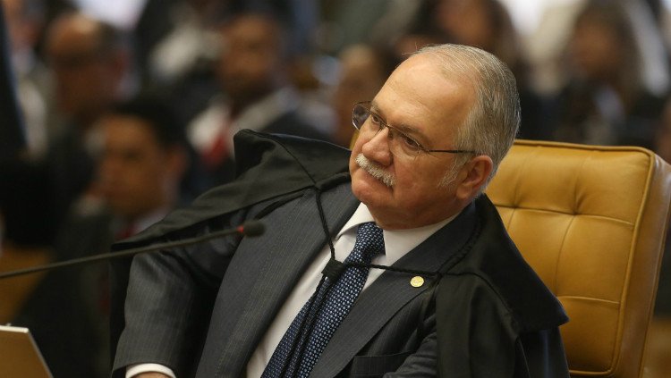 Fachin defende celeridade do STF em julgamento do recurso que pede suspensão da pena de Lula