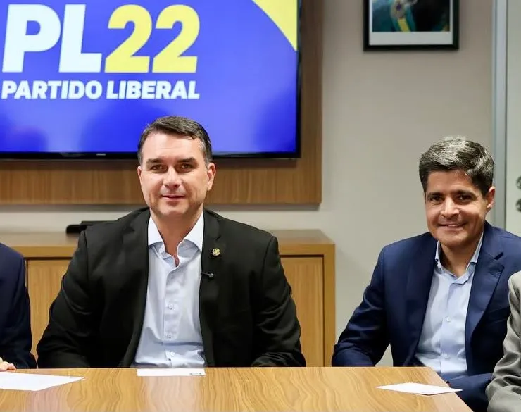 Ministro do STF confirma quebra dos sigilos bancário, fiscal e telefônico de ACM Neto no caso Master