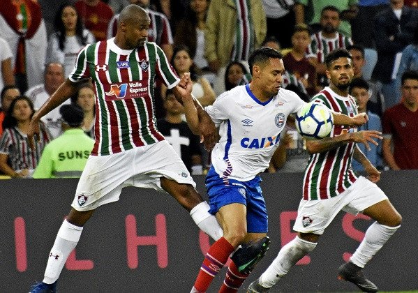 Bahia arranca empate no fim diante do Flu e segue fora do Z-4