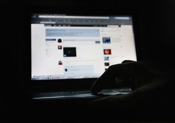 Discurso de ódio na internet tem mulheres negras como principal alvo