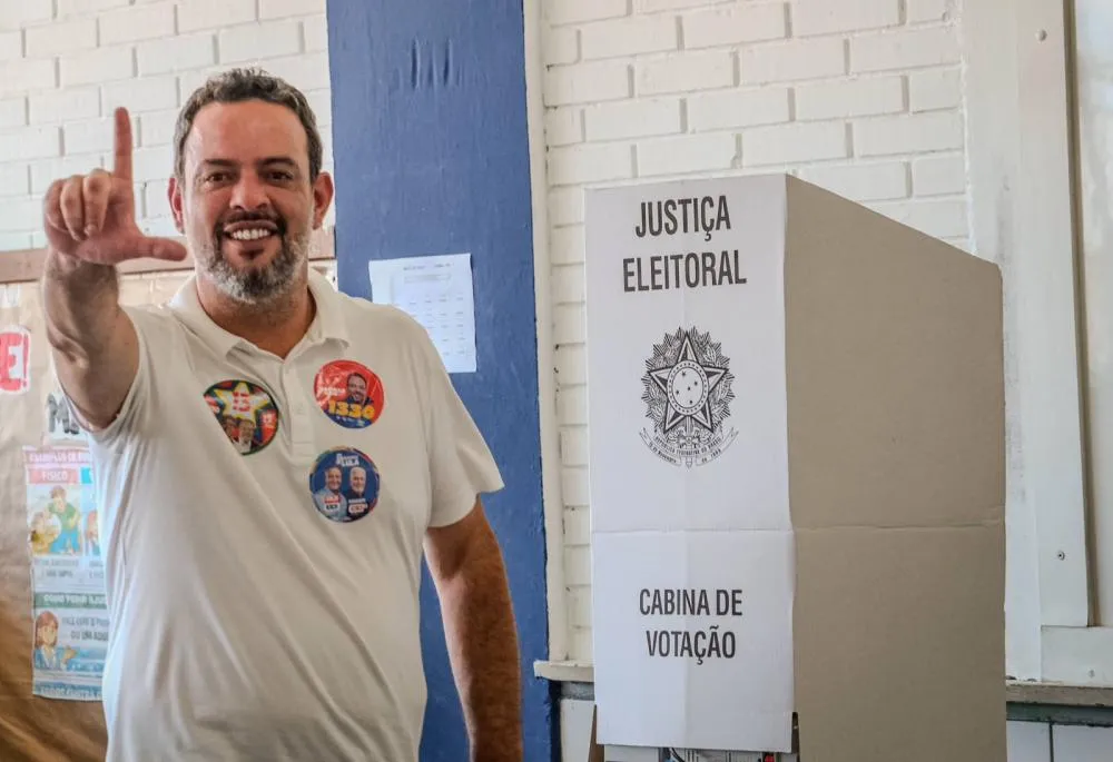 Deputado federal mais votado do PT na Bahia, Lucas Reis celebra vitória de Jerônimo no 1º turno: “A Bahia escolheu seguir em frente com trabalho e dignidade”