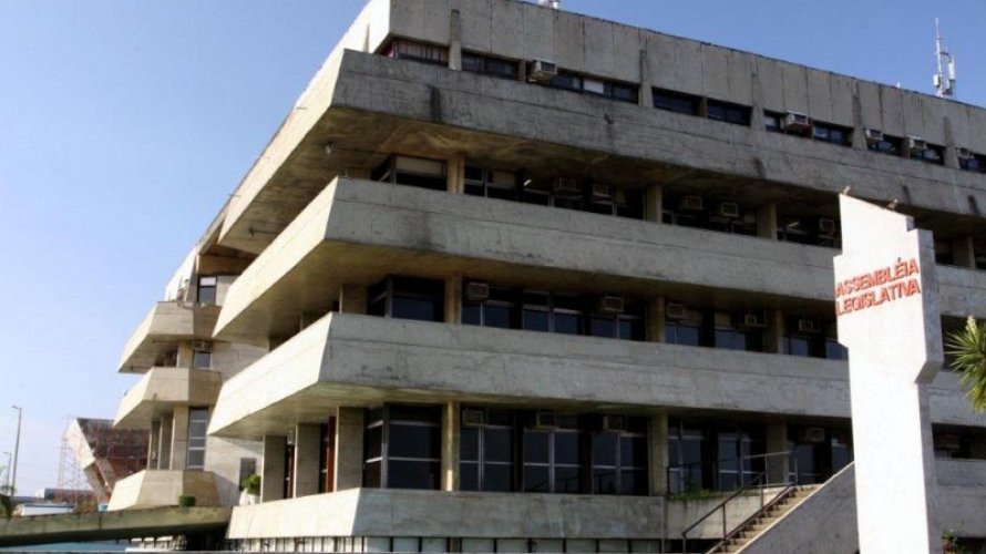 79,4% dos deputados estaduais da BA tentarão manter seus mandatos nas eleições