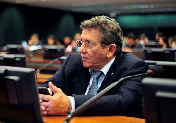 TRE recebe pedido de impugnação da candidatura de Luiz Caetano