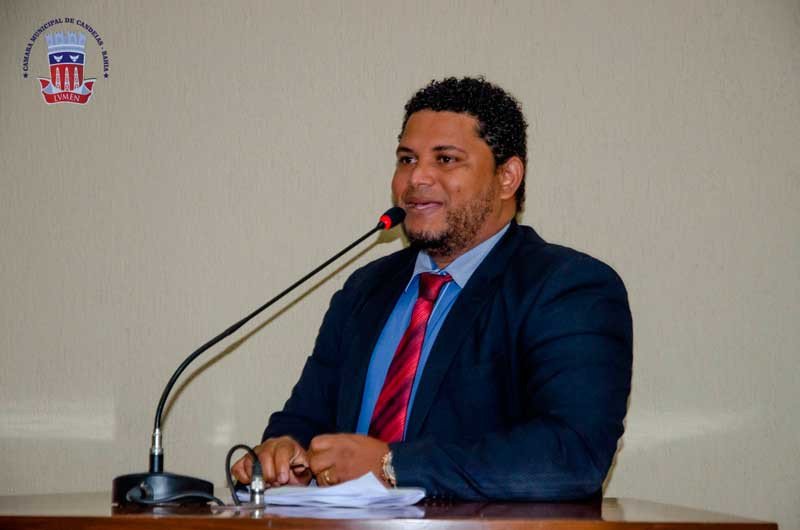 Vereador Valdir Cruz passa a integra o grupo de oposição em Candeias