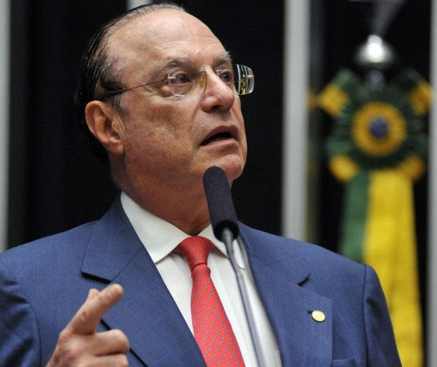 Paulo Maluf tem mandato cassado