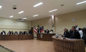 CÂMARA ARQUIVA PROCESSO DE IMPEACHMENT DO PREFEITO DR. PITÁGORAS EM CANDEIAS