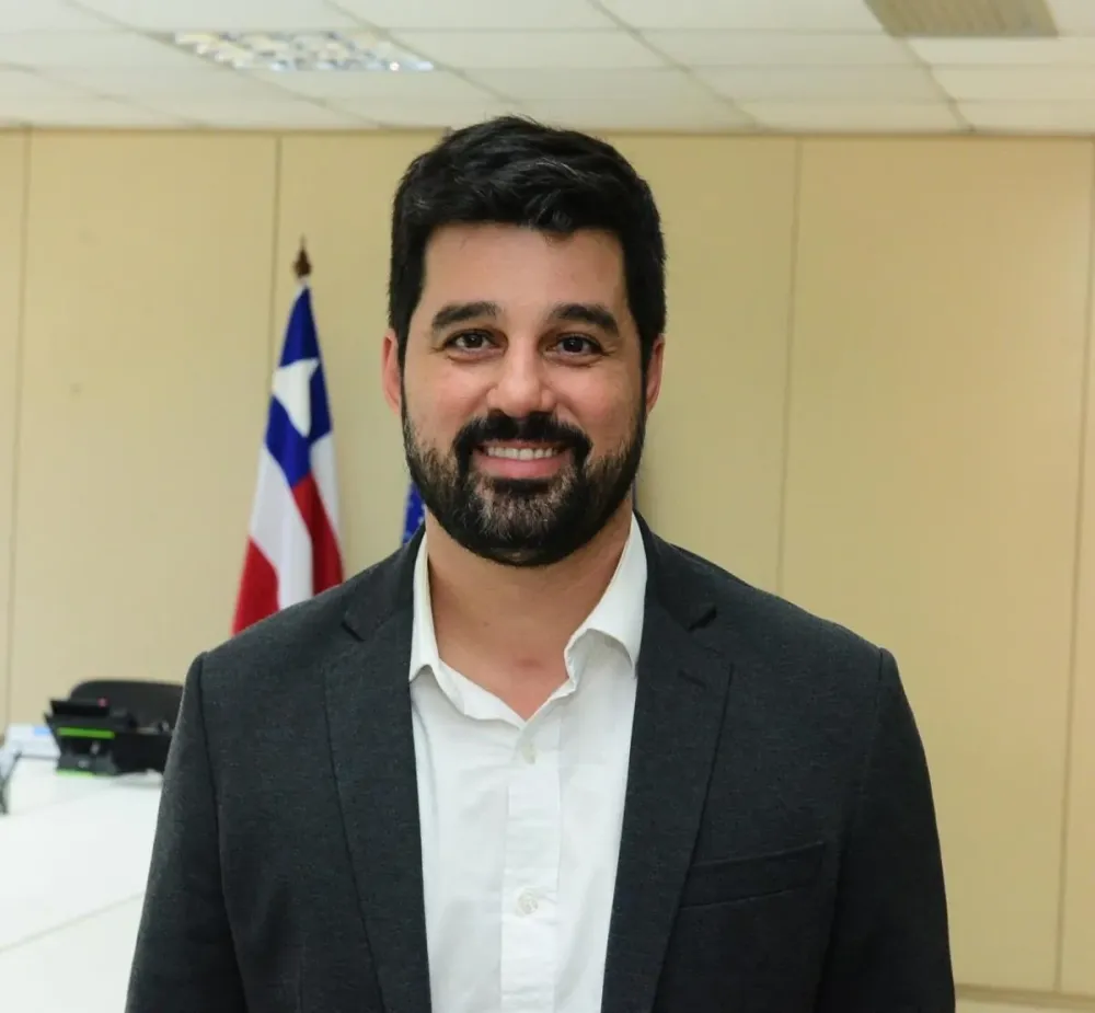TRE-BA determina a prisão em flagrante do secretário de Mobilidade de Salvador e manda liberar toda a frota de ônibus