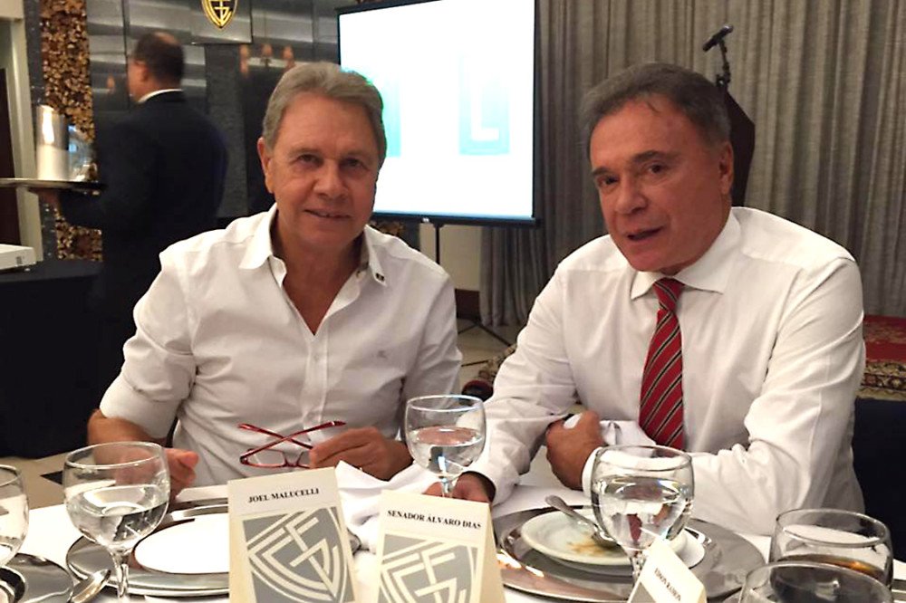 Suplente de Alvaro Dias, empresário Joel Malucelli se entrega á polícia no Paraná