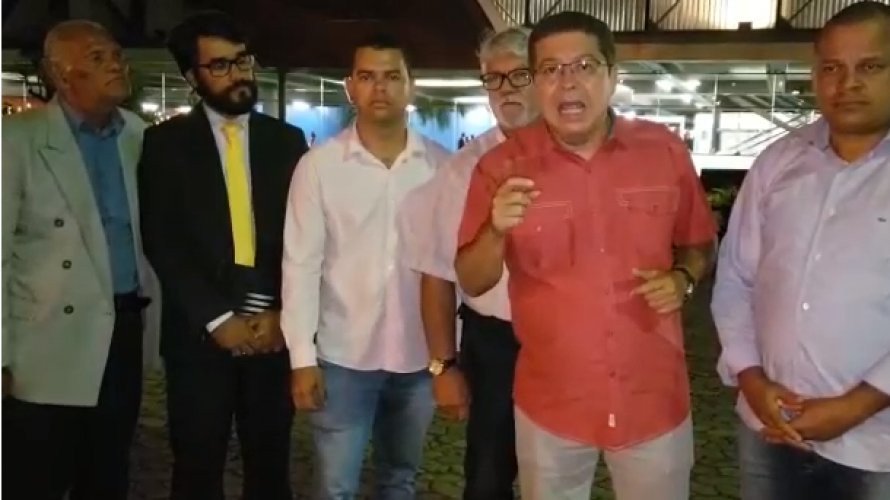 Candidatos do PSL acusam presidente do partido de Bolsonaro na Bahia de não distribuir recursos para campanhas