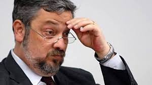 Polícia Federal cumpre a 35ª fase da Lava Jato e prende Antonio Palloci