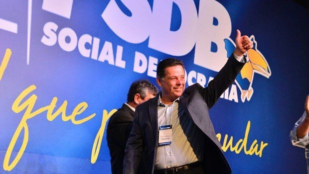 Polícia Federal faz buscas em endereços do ex-governador de Goiás Marconi Perillo do PSDB