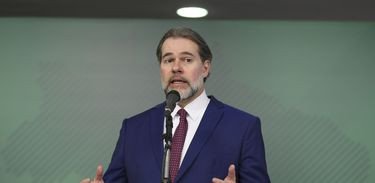 Toffoli mantém suspensão de entrevistas de Lula na prisão