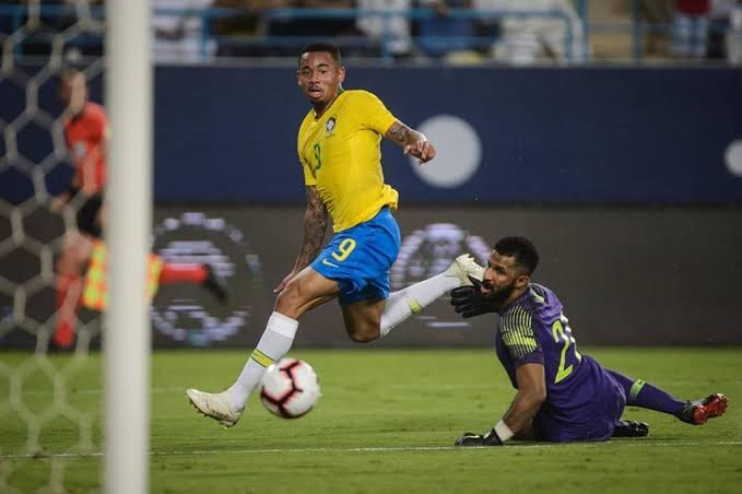 Em jogo morno, Gabriel Jesus desencanta e Brasil vence a Arábia