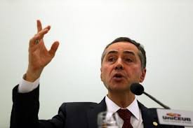 Barroso diz que quem ganhar eleições terá que respeitar regras do jogo