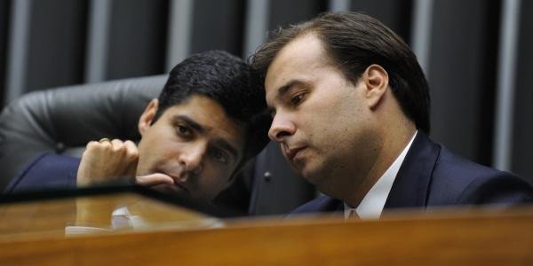 Políticos do DEM voltam a ser especulados para eventual governo de Bolsonaro