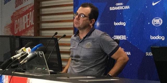 Enderson diz que VAR 