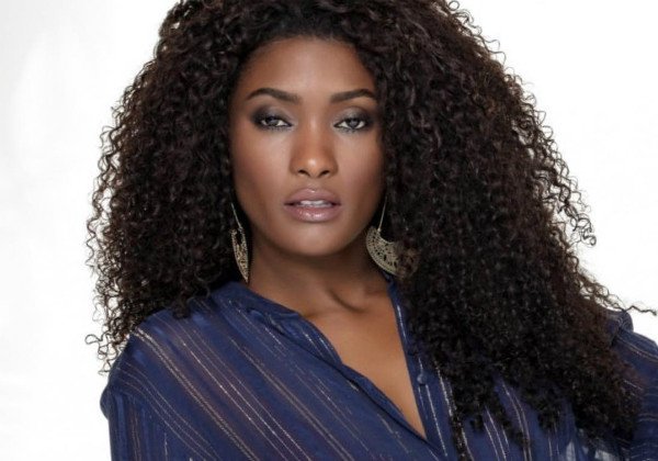 Erika Januza é vítima de ataque racista: ‘Macaca e fedida’