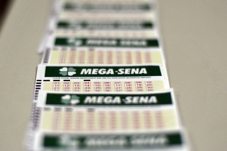 Ninguém acerta a Mega-Sena e prêmio acumulado é R$ 43,5 milhões