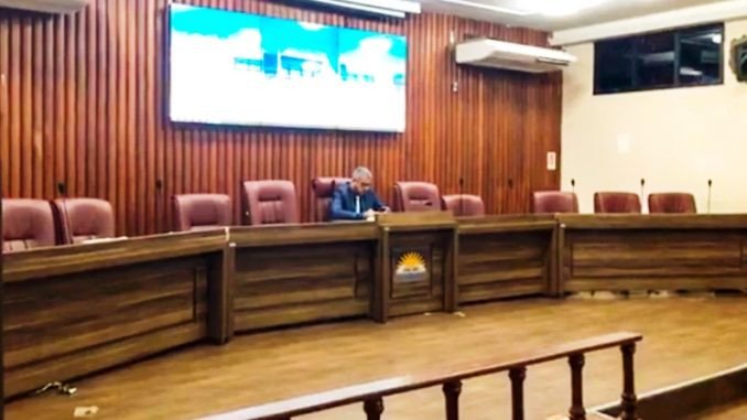 Madre de Deus: Após críticas, Marden muda discurso e diz que ‘está cuidando do dinheiro do povo’