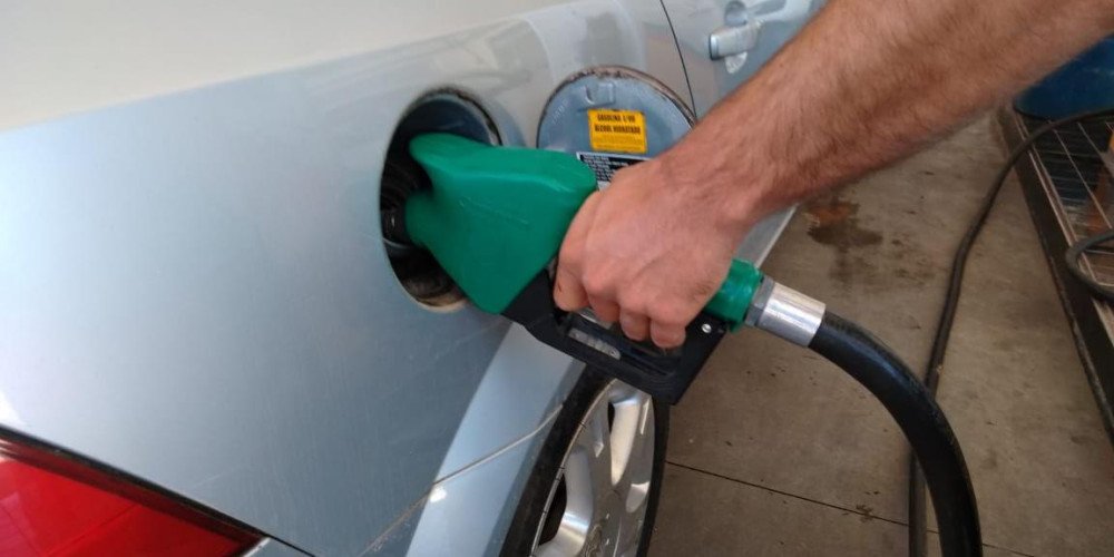 Petrobras eleva em 1,12% preço da gasolina nas refinarias