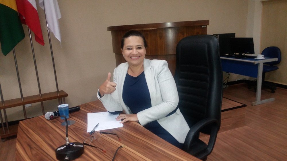 Presidenta eleita: Vereadora Lucimeire agradece a Deus pela eleição e reitera que compõe base de sustentação do governo em Candeias