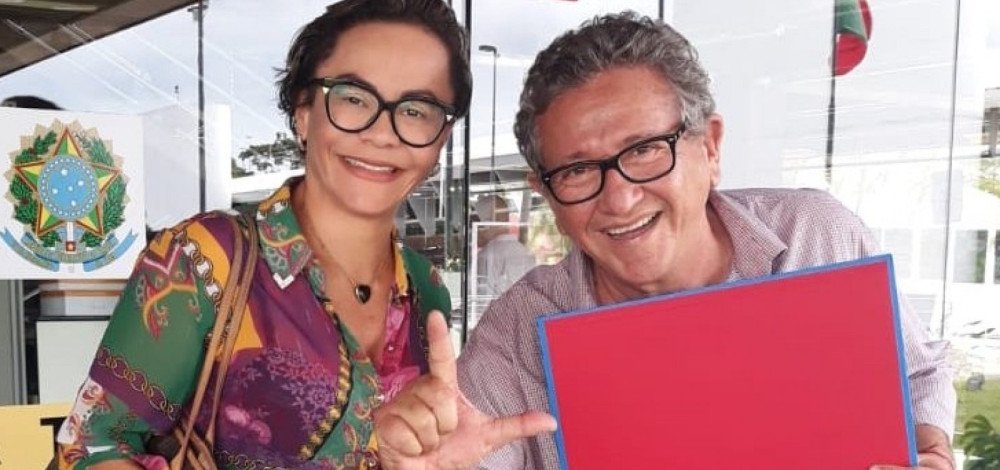 Deputado Caetano é diplomado pelo TRE-BA e diz ter 'certeza absoluta' que tomará posse