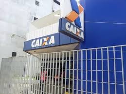 Agências bancárias abrem em horário especial nesta segunda-feira