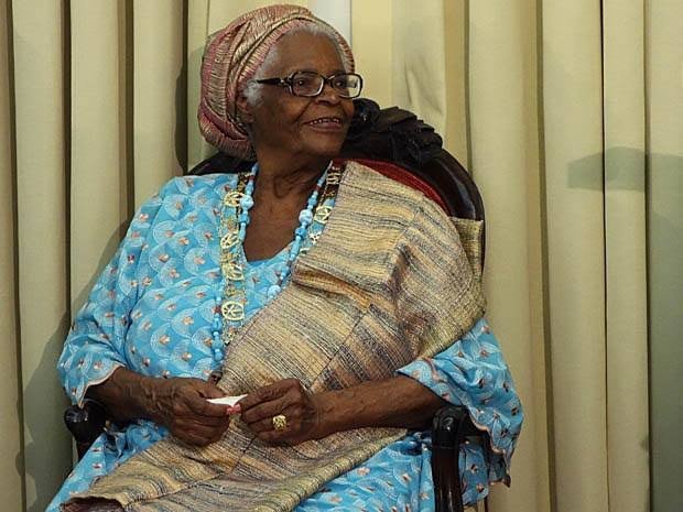 Mãe Stella de Oxóssi morre aos 93 anos