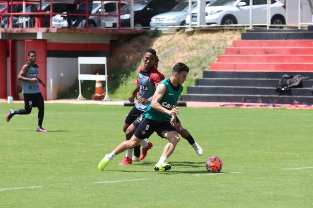 Em manhã de treinos físicos e técnicos, Vitória dá sequência à pré-temporada na Toca do Leão