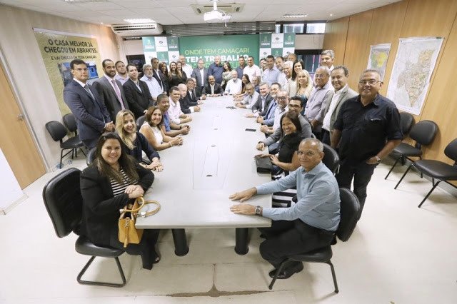 Camaçari: Prefeito Elinaldo anuncia mudanças no governo durante coletiva