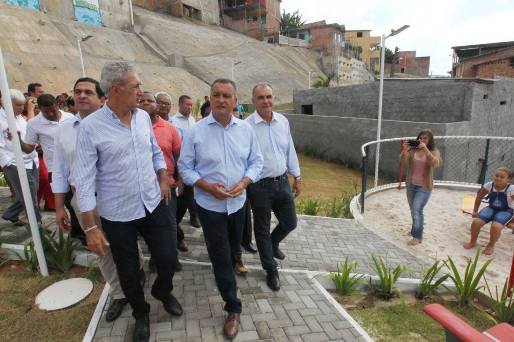 Salvador: Rui entrega contenção de encosta em Boa Vista do Lobato