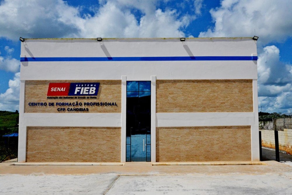 Prefeitura de Candeias vai abrir mais vagas para cursos de qualificação profissional no Senai
