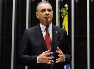 Pelegrino pede que tramitação de nova reforma da Previdência seja suspensa por 30 dias